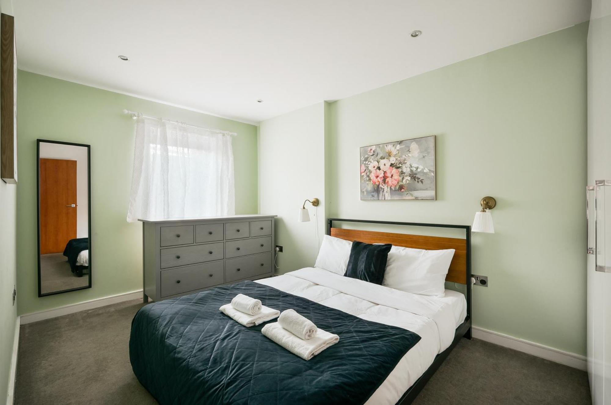 Hatton Gardens - 2 Bedroom Family *