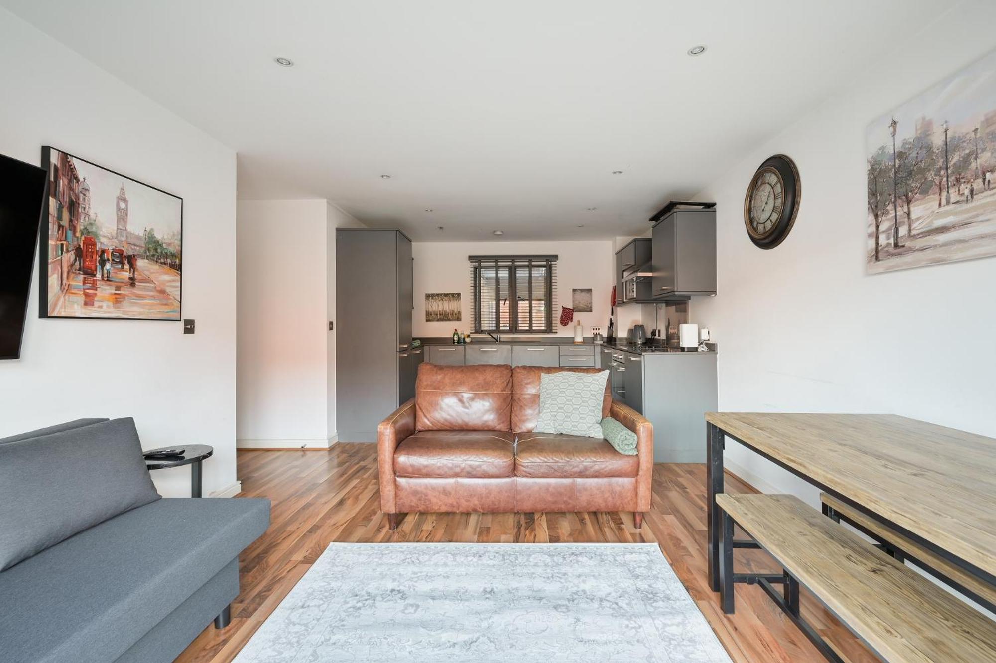 Hatton Gardens - 2 Bedroom Family *